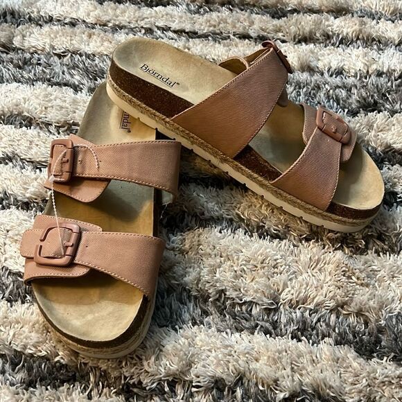 Bjorndal Kai top strap sandals size 10 - Picture 1 of 6